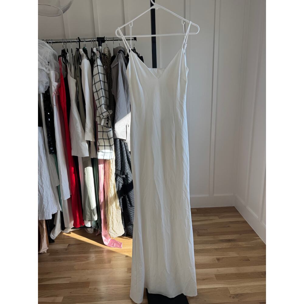 Katie May Bambi Gown in Ivory - Picture 5 of 9